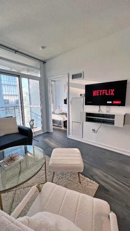 Cozy Condo In Downtown Toronto + Free Parking Eksteriør billede