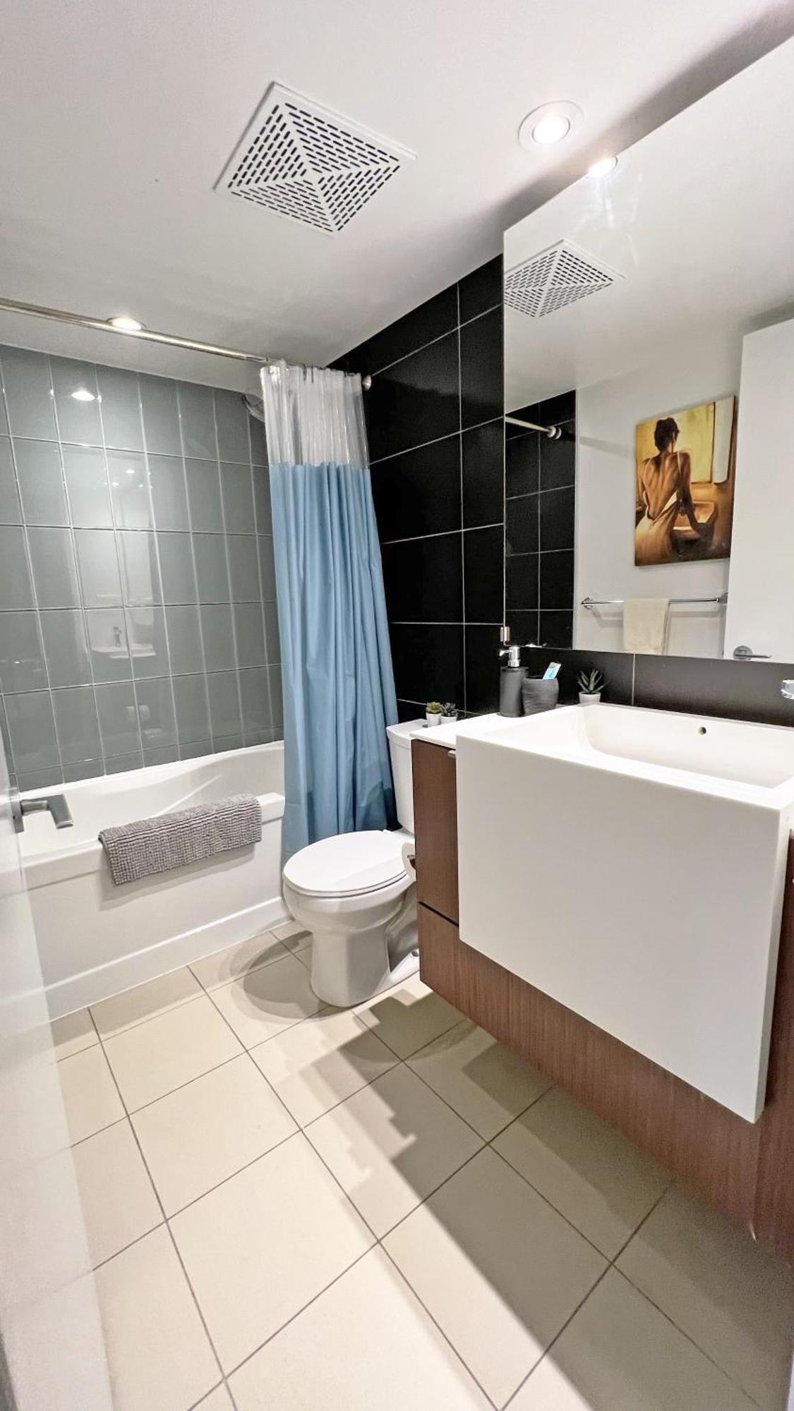 Cozy Condo In Downtown Toronto + Free Parking Eksteriør billede