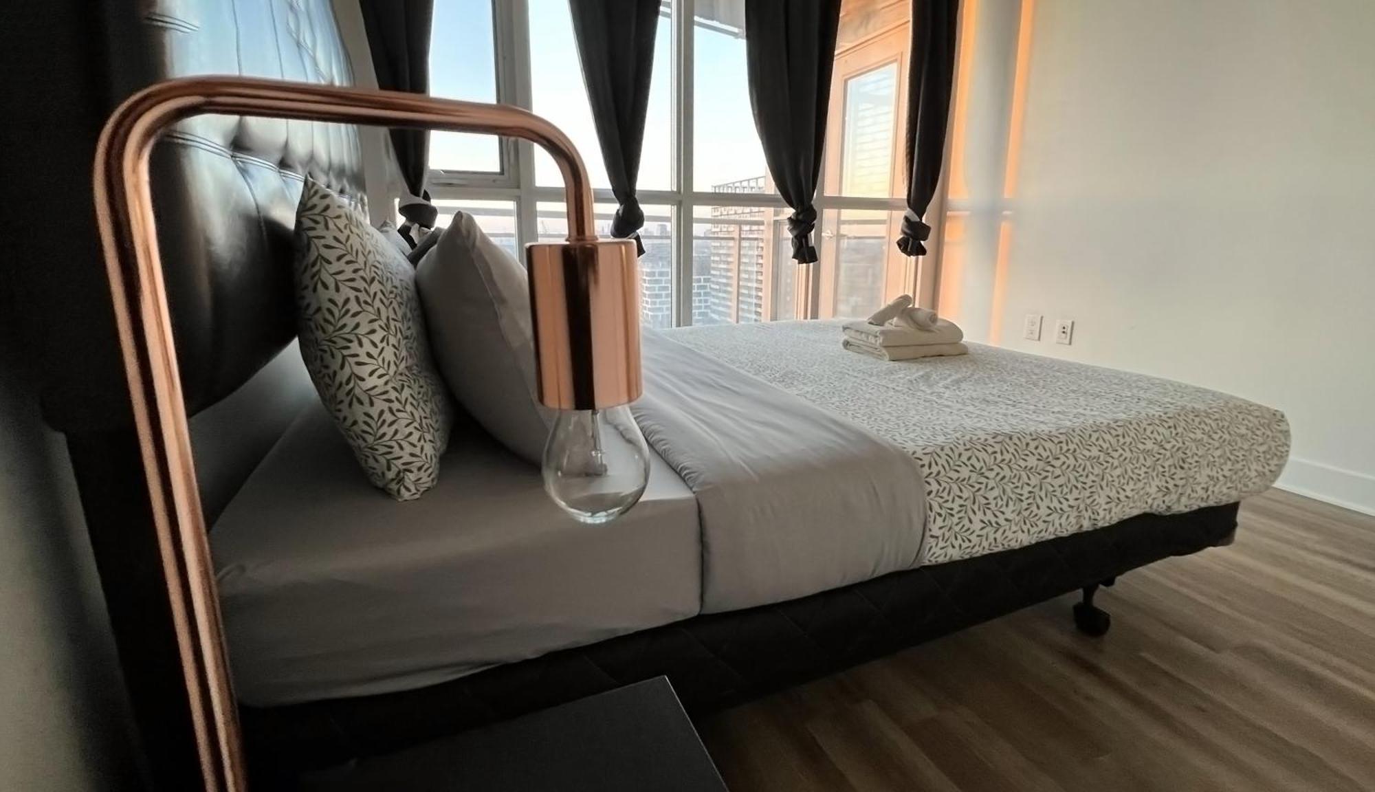 Cozy Condo In Downtown Toronto + Free Parking Eksteriør billede
